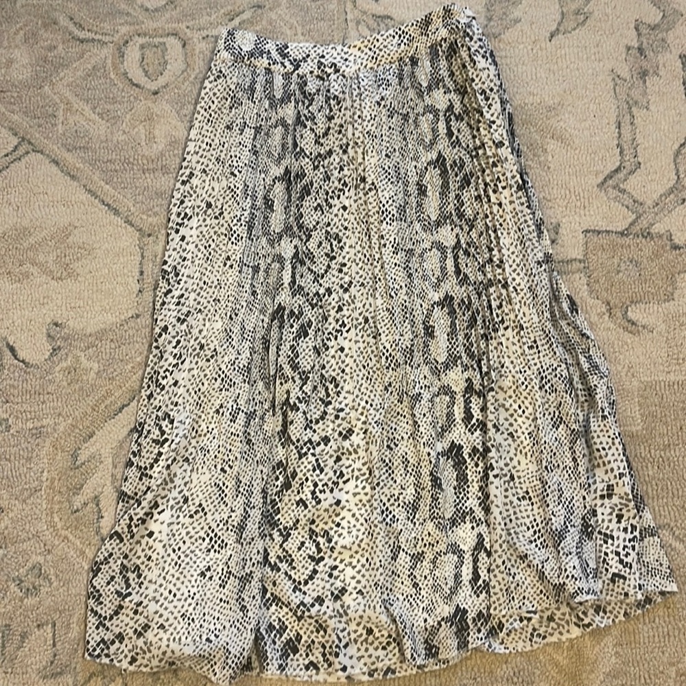 J Crew Pleated Snake Print Skirt Sz 0